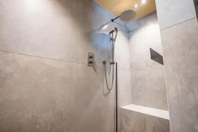 Ein Badezimmer in der Unterkunft Chalet Onno Myriam