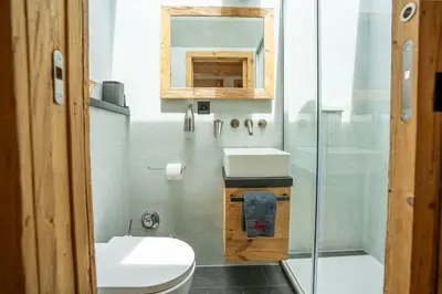 Ein Badezimmer in der Unterkunft Akelei Penthouse by HomeFlow