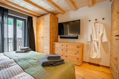 Ein Bett oder Betten in einem Zimmer der Unterkunft Akelei Penthouse by HomeFlow