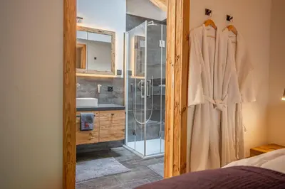 Ein Badezimmer in der Unterkunft Akelei Penthouse by HomeFlow