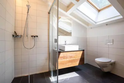 Ein Badezimmer in der Unterkunft Tschoueilles 014 MOUNTAIN & VIEW - chalet 12 pers