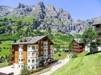 Ein allgemeiner Bergblick oder ein Berglick von der Ferienwohnung aus