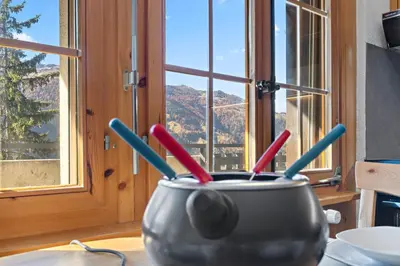 Ein allgemeiner Bergblick oder ein Berglick von der Ferienwohnung aus