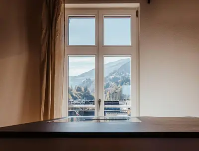 Ein allgemeiner Bergblick oder ein Berglick von der Ferienwohnung aus