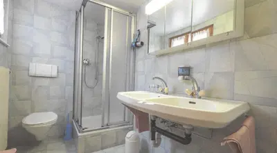 Ein Badezimmer in der Unterkunft Le Manoir d'Anniviers
