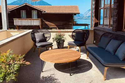 Ein Sitzbereich in der Unterkunft Hidden Retreats The AlpGallery