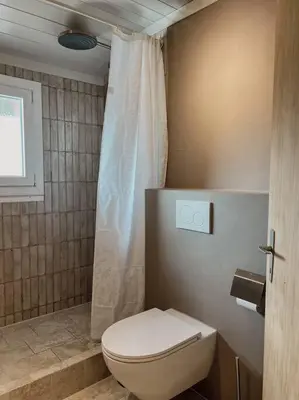 Ein Badezimmer in der Unterkunft Hidden Retreats The AlpGallery