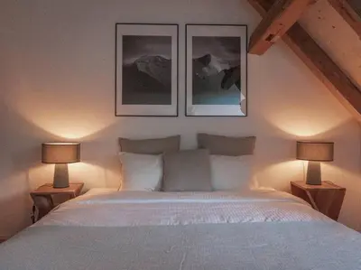 Ein Bett oder Betten in einem Zimmer der Unterkunft Hidden Retreats The GlacierDoor