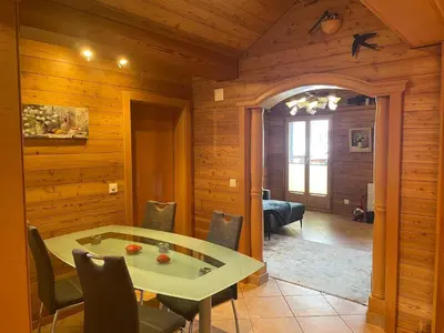 Ein Sitzbereich in der Unterkunft Apartment Chalet Diana
