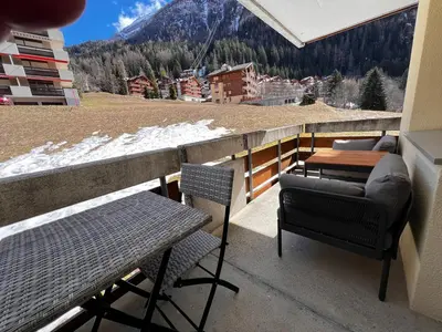 Ein allgemeiner Bergblick oder ein Berglick von der Ferienwohnung aus
