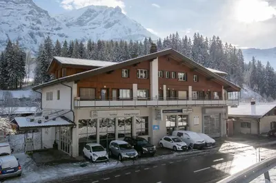 Ein allgemeiner Bergblick oder ein Berglick von der Ferienwohnung aus