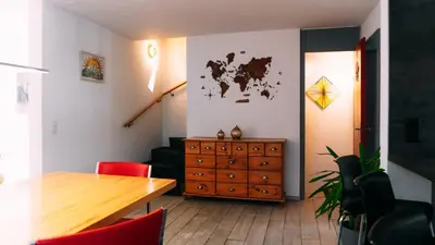 Ein Sitzbereich in der Unterkunft Swiss House with Mountain Views
