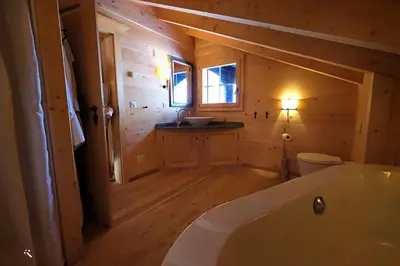 Ein Badezimmer in der Unterkunft Chratidudel - Ski-in , Ski-out