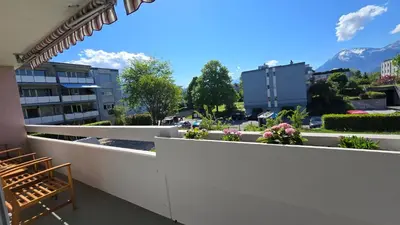 Ein allgemeiner Bergblick oder ein Berglick von der Ferienwohnung aus