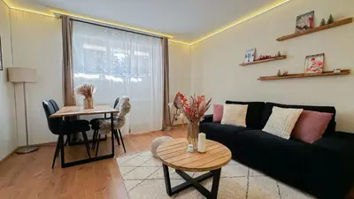 Ein Sitzbereich in der Unterkunft Grand studio au cœur de Crans et au pied des pistes