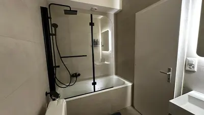 Ein Badezimmer in der Unterkunft Grand studio au cœur de Crans et au pied des pistes