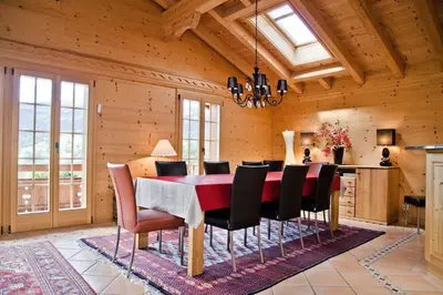 Ein Sitzbereich in der Unterkunft Chalet Heimat