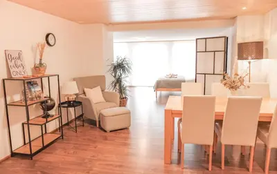 Ein Sitzbereich in der Unterkunft apartment2lakes Matten bei Interlaken