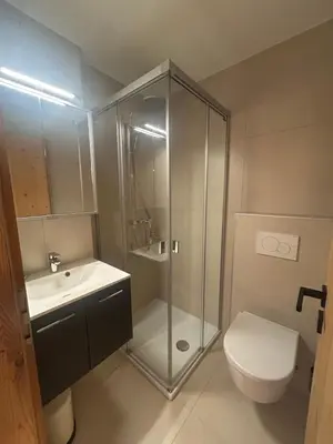 Ein Badezimmer in der Unterkunft Studio moderne et cosy avec piscine et sauna