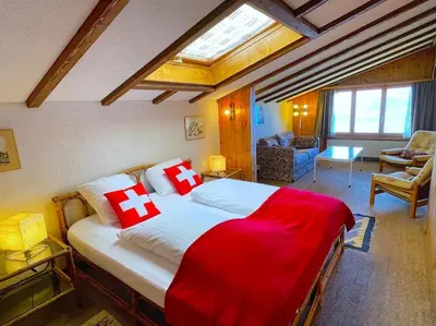 Ein Bett oder Betten in einem Zimmer der Unterkunft Lake Thun Alps Scenic Views and Concierge by SwissHut