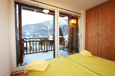Ein allgemeiner Bergblick oder ein Berglick von der Ferienwohnung aus