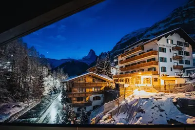 Ein allgemeiner Bergblick oder ein Berglick von der Ferienwohnung aus