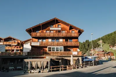 Ein allgemeiner Bergblick oder ein Berglick von der Ferienwohnung aus