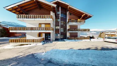 Ein allgemeiner Bergblick oder ein Berglick von der Ferienwohnung aus
