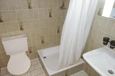 Ein Badezimmer in der Unterkunft Mayens de l'Ours CZ 013 - MOUNTAIN apartment 8 per