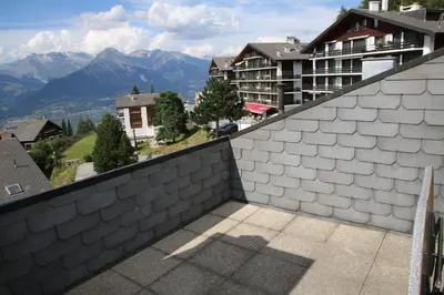 Ein allgemeiner Bergblick oder ein Berglick von der Ferienwohnung aus