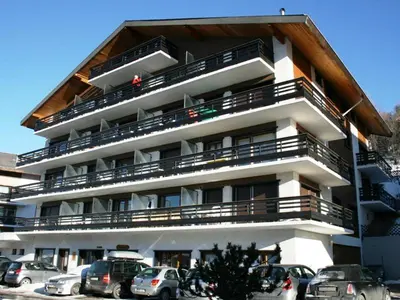 Das Gebäude in dem sich die Ferienwohnung befindet