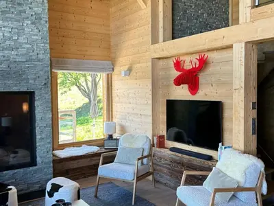 TV/Unterhaltungsangebot in der Unterkunft Chalet in Les Masses with sauna