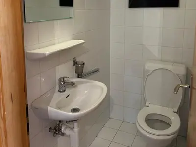 Ein Badezimmer in der Unterkunft Alluring apartment in the heart of valley