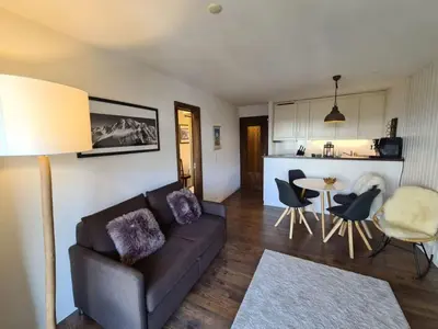 Ein Sitzbereich in der Unterkunft Flat in Veysonnaz near Ski Lift & Valley Views