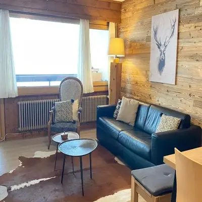 Apartment in Veysonnaz with ski room