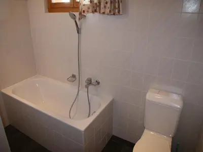Ein Badezimmer in der Unterkunft 3-bedroom apartment in Veysonnaz