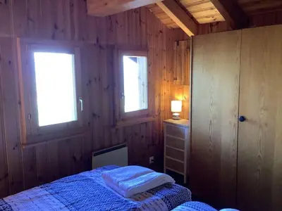 Ein Bett oder Betten in einem Zimmer der Unterkunft Sunny chalet in Veysonnaz with garden