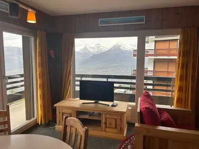 Ein allgemeiner Bergblick oder ein Berglick von der Ferienwohnung aus