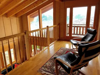 Ein Sitzbereich in der Unterkunft 4-star chalet in Veysonnaz