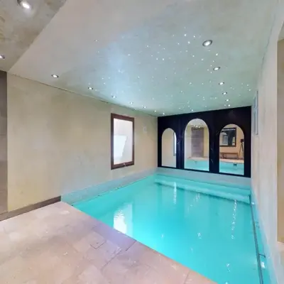 Majestic chalet with indoor pool