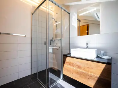 Ein Badezimmer in der Unterkunft Chalet in Veysonnaz with balcony