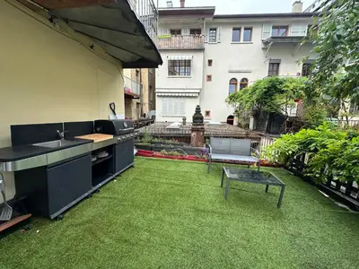 Ein Garten an der Unterkunft Les terrasses de Valère