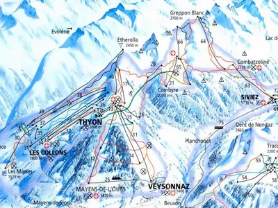 Ein allgemeiner Bergblick oder ein Berglick von des Chalets aus