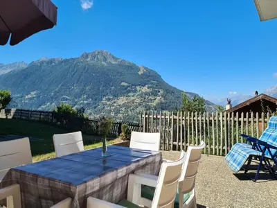 Ein allgemeiner Bergblick oder ein Berglick von der Ferienwohnung aus