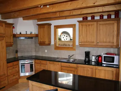 Küche/Küchenzeile in der Unterkunft Chalet in Veysonnaz with mountain view