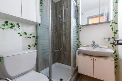 Ein Badezimmer in der Unterkunft Remointze B 031 - CENTER studio 4 pers