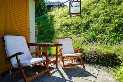 Ein Garten an der Unterkunft Chalet Luise 3