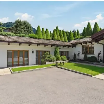 7-bedroom Chalet Private Pool and Stunning Views