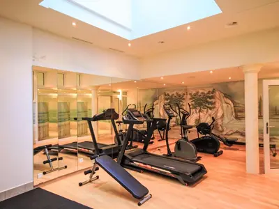 Das Fitnesscenter und/oder die Fitnesseinrichtungen in der Unterkunft Apartment Residence Chateau B-4 by Interhome