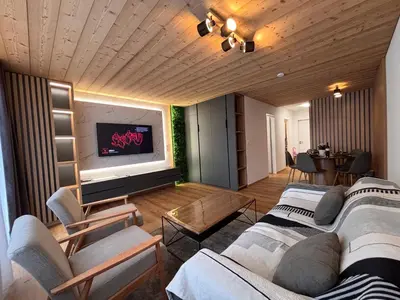Ein Sitzbereich in der Unterkunft Luxuse Ferienwohnung Flüe 11